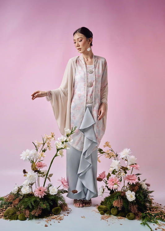 Norma in Island Petal